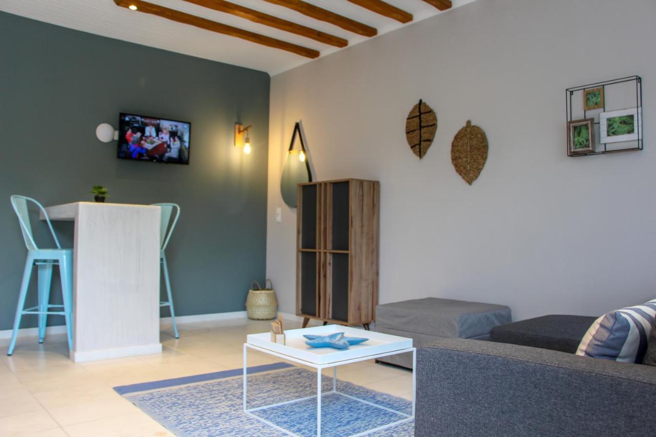 Lamprini'S Deluxe Studios Limenas  Ngoại thất bức ảnh