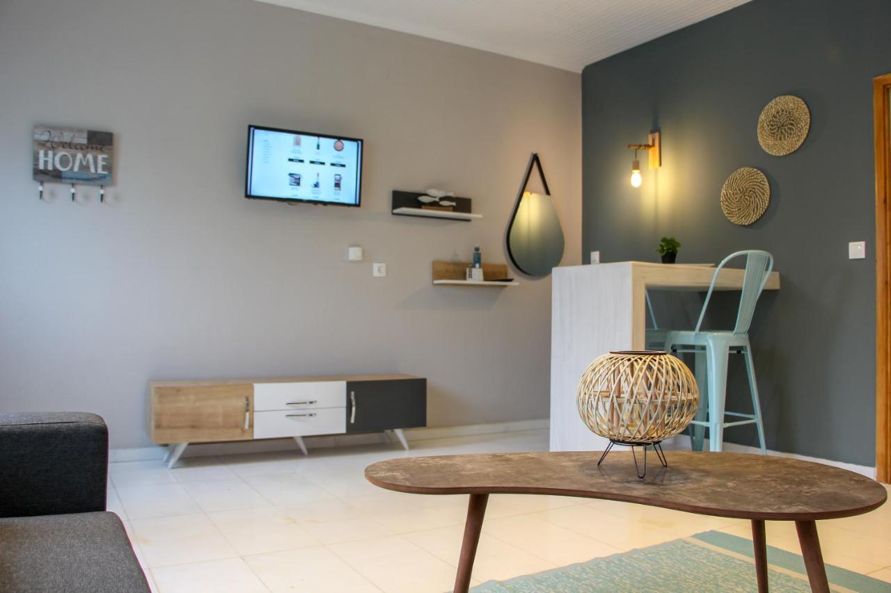 Lamprini'S Deluxe Studios Limenas  Ngoại thất bức ảnh