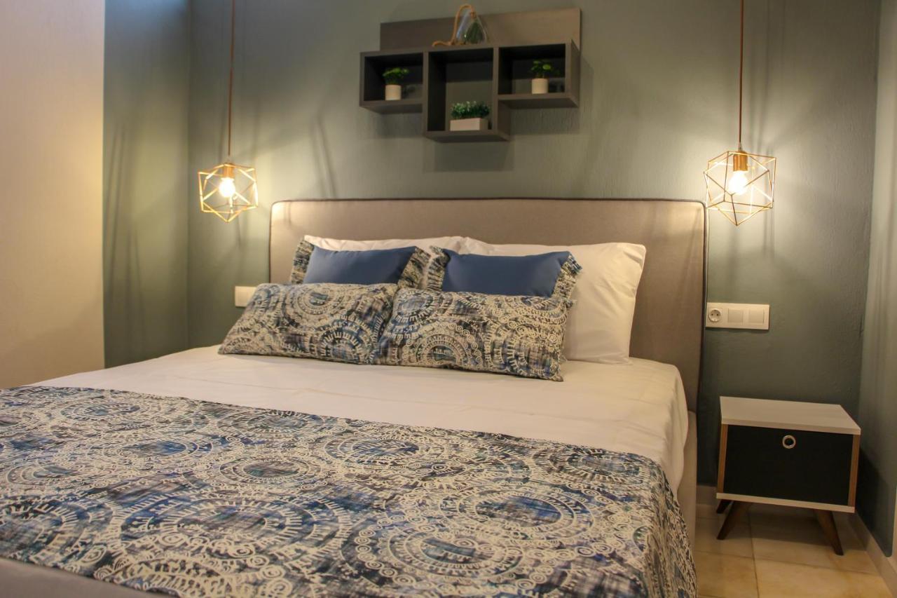 Lamprini'S Deluxe Studios Limenas  Ngoại thất bức ảnh
